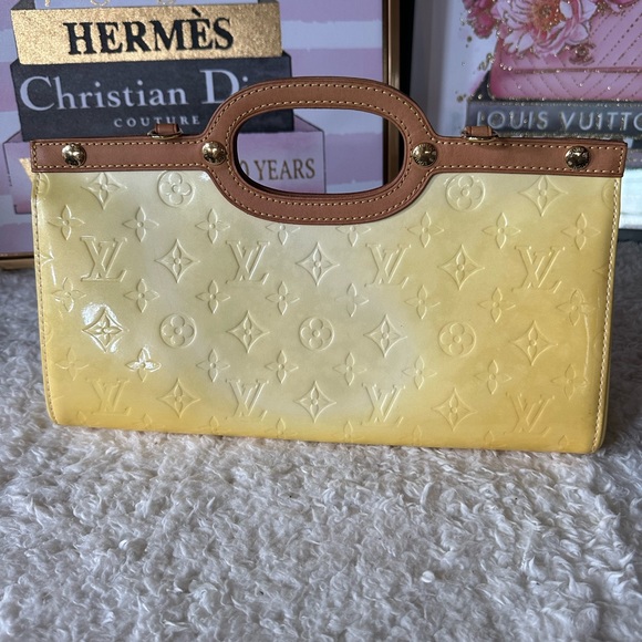 Louis Vuitton Yellow Monogram Vernis Roxbury Drive 2Way Handbag - Picture 3 of 14